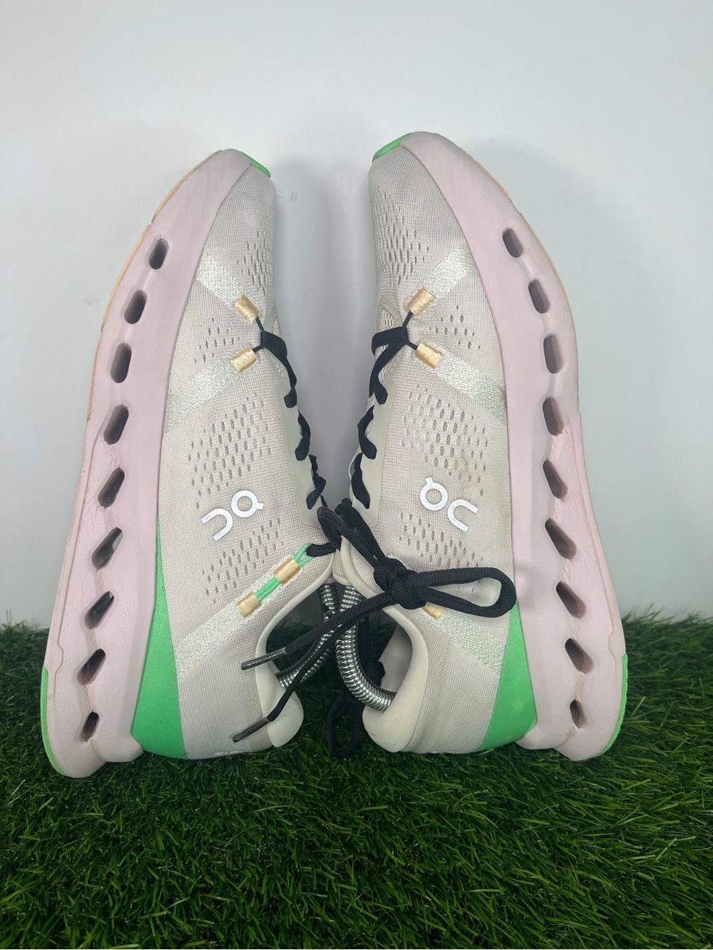 On running cloud surfer Next cloudTec phase women’s 10.5 running shoes - Picture 6 of 8